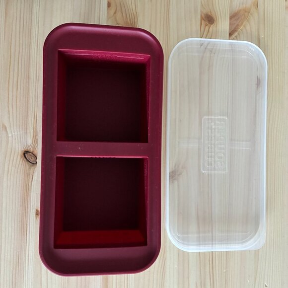 4 Souper Cubes | 1 red 2-cup | 1 red 1-cup | 2 black/gray 1-cup - Picture 3 of 7